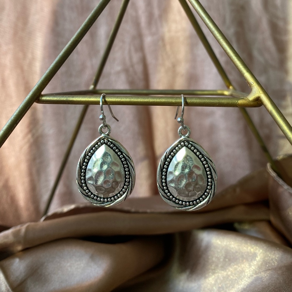 Elegant Silver Teardrop Earrings